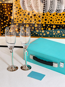 Hot Selling Luxury Gold Band Design Elegant Champagne Glasses - Product Image 2