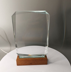 Trofeo de Cristal Cuadrado Transparente al por Mayor con Base de Madera, Placa de Vidrio para Grabado Láser <span class=keywords><strong>o</strong></span> Impresión UV - Product Image 2