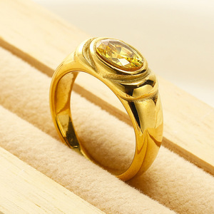 Popular European American Ins Style Retro Fashion Inlaid Zircon Titanium Steel Women's Jewelry <strong>Light</strong> Luxury 18k Gold-plated Ring - Product Image 3