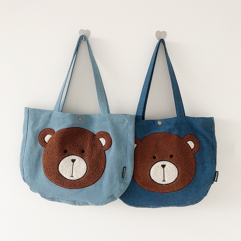 Pin by Nigsa Linares on Bolsos | Embroidered bag, Wool bags, Cloth bags