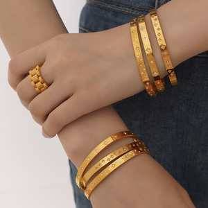 Pulseras de Cristal con Baño de Oro de 18K, Acero de Titanio con Diseño de Estrella e Incrustaciones de Diamantes de Imitación, Joyería para Mujer de Uso Diario - Product Image 4