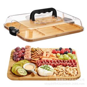 Tabla de servir de bambú con tapa y compartimentos, bandeja de madera para aperitivos y plato de queso para fiestas - Product Image 1