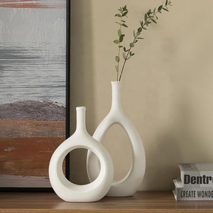 Jarrón de Cerámica Moderno y Simple, Blanco y Negro, Esmaltado, para Sala de Estar, Dormitorio, Escritorio, Decoración del <span class=keywords><strong>Hogar</strong></span>, Arreglos Florales, Diseño Hueco, Estilo Ejecutivo - Product Image 4