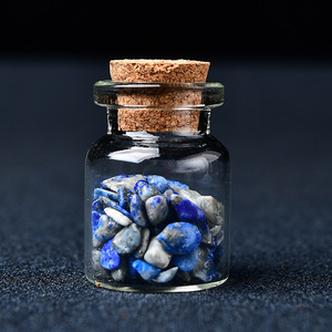 Vente en gros de graviers en cristal naturel poli souhaitant une bouteille avec du verre gemme et des éclats de cristal-cadeau Feng Shui - Product Image 6