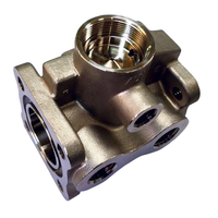 Composant de fonderie d'investissement pour carrosserie de véhicules (voitures, camions, trains) et machines, en alliage de cuivre et acier inoxydable, fabriqué par la méthode de la cire perdue pour usage industriel