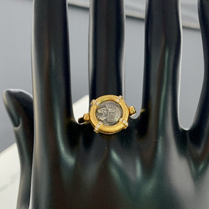 Anillo de Plata de Ley S925 con Baño de Oro de 18k, Diseño Retro de Lujo con Monedas de León Giratorias y Acabado Cepillado - Product Image 4