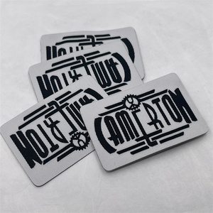 Etiqueta tejida de poliéster con chip NFC para camisas, tamaño damasco - Product Image 6