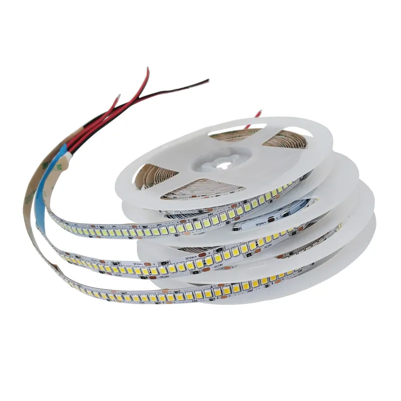แถบไฟ LED 600ยาว5เมตร2835 DC12V 24V 120LEDs/M แถบไฟ LED สีแดงสีฟ้าสีเขียวสีเหลืองสีชมพูยืดหยุ่นและตัดได้