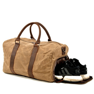 Sac de sport de voyage en toile cirée personnalisé pour le week-end, grand sac de sport de voyage pliable de style nouveau, sac de sport de voyage imperméable pour hommes - Product Image 1