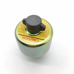 ฝาครอบถังน้ำมันไฮดรอลิกโคมัตสึสำหรับรถขุด PC200-8 วาล์วระบายอากาศอลูมิเนียมอัลลอยด์ - Product Image 2