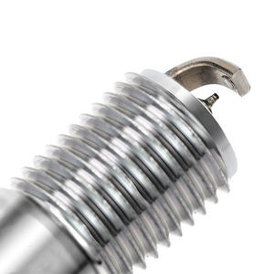 Toptan hakiki NGK ITR4A15 buji yüksek kalite 5599 için Chevrolet/Ford OEM 12568387 1012639 3333704 sıcak satış yeni - Product Image 2