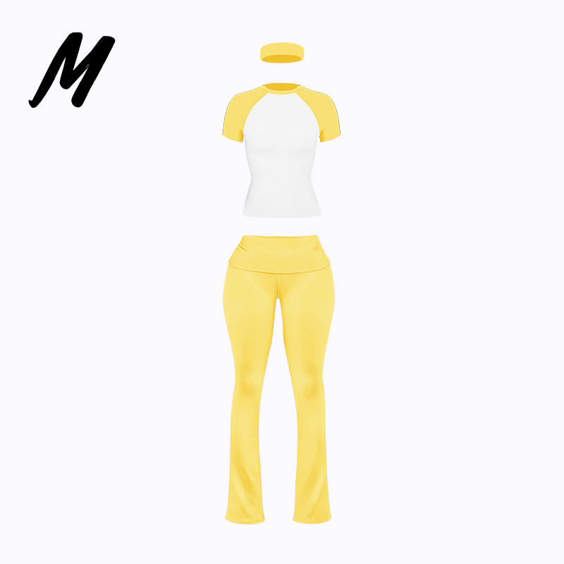 Completo di pantaloni gialli