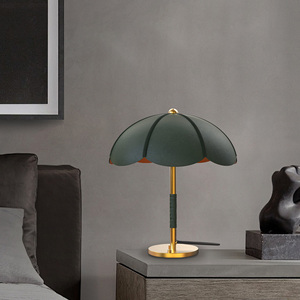 Hiện đại sáng tạo đánh bóng cơ sở đồng thau đèn cạnh giường ngủ với kết cấu da mái vòm bóng râm cho phòng ngủ hoặc phòng khách bảng ánh sáng - Product Image 3