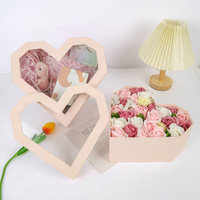 Boîtes en papier rigide recyclables personnalisées en forme de cœur avec gaufrage et finition brillante/mate pour l'emballage de cadeaux floraux et de bougies