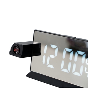 Chất lượng tốt Led ba màu chuyển đổi kỹ thuật số chiếu đồng hồ báo thức trang trí máy tính để bàn đồng hồ điện tử - Product Image 6