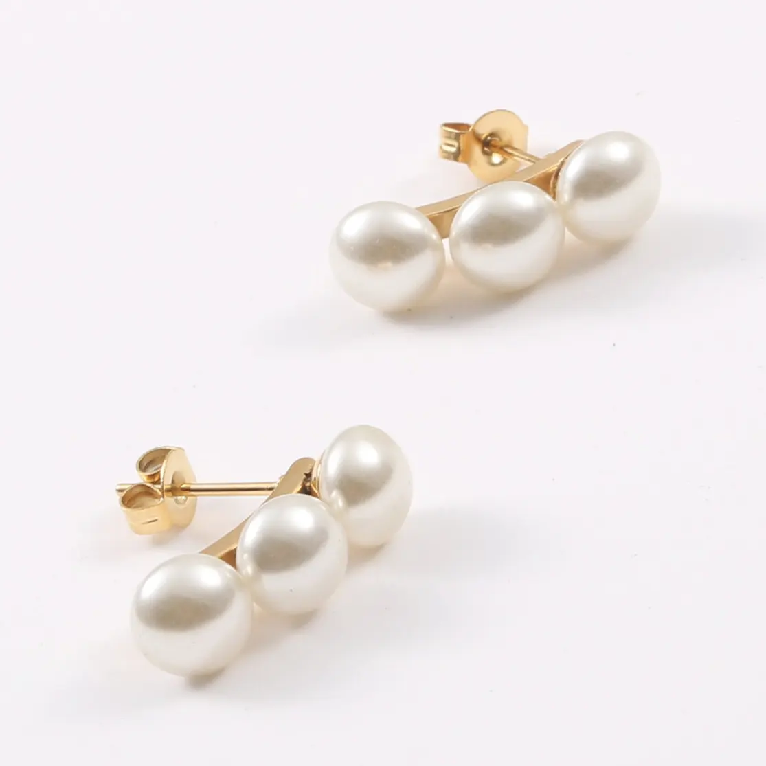 Trendy Women Jewelry Stainless Steel 18k Gold 3 Flat Button Pearl Ear Studs Earrings