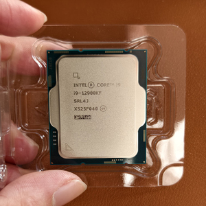 โปรเซสเซอร์เดสก์ท็อปสำหรับเล่นเกม I9-12900KF ใหม่เอี่ยม 16 คอร์ (8P+8E), 5.2 GHz, ปลดล็อคแล้ว, LGA1700 ชิปเซ็ตซีรีส์ <span class=keywords><strong>600</strong></span> รุ่นถาด 125W - Product Image 1