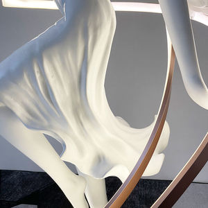 Lampe de sol de luxe en résine, sculpture personnalisée d'usine, déesse humanoïde, décoration de salon d'hôtel, statue-lampe - Product Image 6
