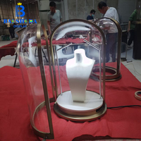 Vitrine à bijoux en verre en forme de dôme, éclairée par LED, étanche, écologique, personnalisable, présentoir de colliers, présentoir de luxe pour magasin