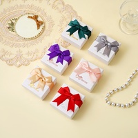 Boîte d'emballage pour bijoux A1 OEM sur mesure avec couvercle, pour bracelet, pendentif, boucles d'oreilles, collier, avec logo du client