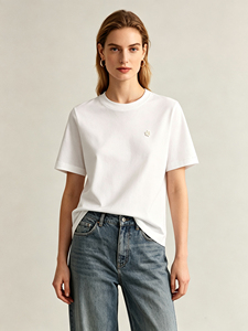 Camiseta de Manga Corta para Mujer Leduo, Personalizada, Premium, de Algodón Suave, Cuello Redondo Minimalista, Corte Relajado, para Uso Diario - Product Image 1