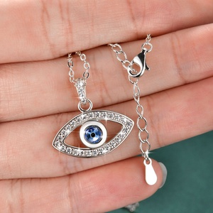 Collier pendentif œil porte-bonheur ajouré en zircon bleu rond de 5 mm serti clos, en cuivre pur plaqué or 14 carats de haute qualité pour homme - Product Image 5