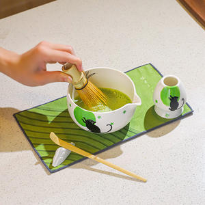 Ensemble cadeau bol et fouet à matcha japonais peints à la main, ensemble matcha peint à la main avec motif chat - Product Image 5
