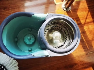 Gescheiden Vuil En Schoon Water Droog En Nat Reinigingsgereedschap Met Bloemensnijder Set 360 ° Roterende Gereedschapszwabber En Emmer Voor Reiniging - Product Image 4