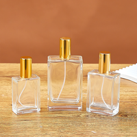 Flacons de parfum carrés transparents en verre de 30 ml, 50 ml et 100 ml avec pompe pulvérisatrice, adaptés aux cosmétiques et aux parfums