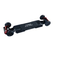 B-ONE TITAN Carbone 4WD Électrique Planche À Roulettes avec 45km Longue Portée Longboard