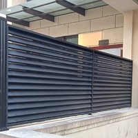 Panneau de clôture de jardin et de maison en aluminium à lames orientables, design moderne, écologique, résistant aux intempéries, pour l'intimité