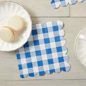 Serviettes en papier jetables 2 plis, 13x13 pouces, motif écossais bleu et blanc, sans bord festonné, 18 g/m², en pâte de bois, format carré, style sac - Product Image 3