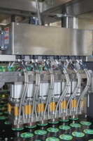 Machine de remplissage et d'emballage de liquides et de sauces à haute efficacité SKP-6