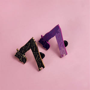 Lucky Custom Purple Alphabet Letter Seven Rainbow <span class=keywords><strong>Séptimo</strong></span> Broche Número Palabra Correo electrónico Pins Lectura personalizada - Product Image 2