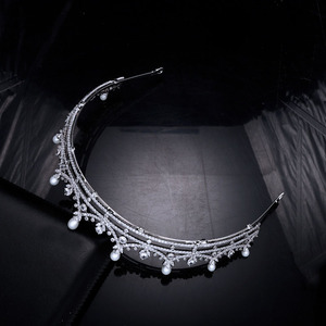 Diadèmes <span class=keywords><strong>de</strong></span> mariée princesse Koearn, zircon, perle, <span class=keywords><strong>cuivre</strong></span>, métal, couronnes, diadèmes classiques luxueux haut <span class=keywords><strong>de</strong></span> gamme pour les mariages et les fêtes - Product Image 3
