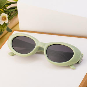 Gafas de Sol Polarizadas con Marco Pequeño Estilo Europeo Americano 2026 Personalizadas para Mujer, Estilo Urbano Coreano GM, Protección UV400 - Product Image 3