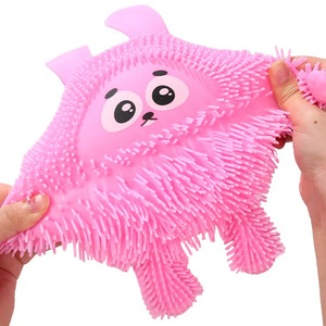 Jouet à presser en forme de lapin rose respectueux de l'environnement, doux et moelleux, peluche anti-stress - Product Image 5