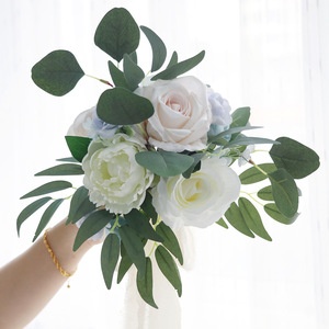 <span class=keywords><strong>Bouquet</strong></span> <span class=keywords><strong>de</strong></span> <span class=keywords><strong>mariée</strong></span> classique <span class=keywords><strong>rond</strong></span> en soie blanche, vente en gros, magnifique <span class=keywords><strong>bouquet</strong></span> artificiel fait main pour la <span class=keywords><strong>mariée</strong></span> et les demoiselles d'honneur, décoration - Product Image 2
