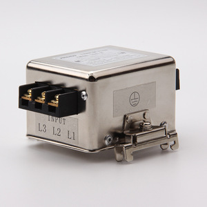 Filtre EMI triphasé 3A6A10A CW4N-10A-R à montage sur rail 10A 440VAC 50/60Hz - Product Image 3