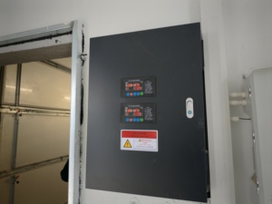 Controlador de Iluminación LED para Granjas Avícolas JR - Carga Máxima de 4400W, Control Inalámbrico, Conexión por Cable, Simulación de Amanecer/Atardecer - Product Image 6