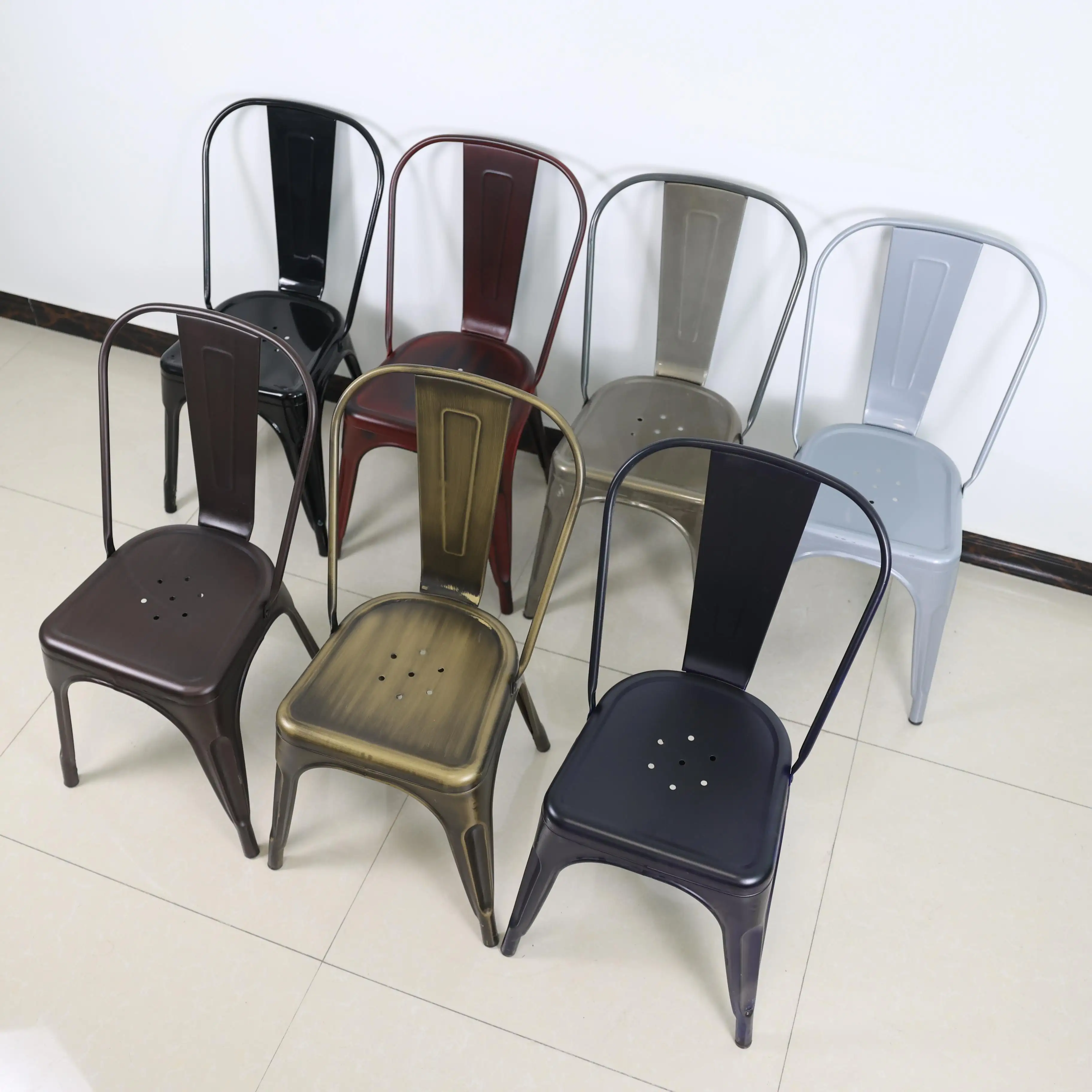 थोक में सर्वाधिक बिकने वाले आइटम ब्लैक मेटल फोल्डिंग बीच कुर्सियाँ आरामदायक कुर्सियाँ