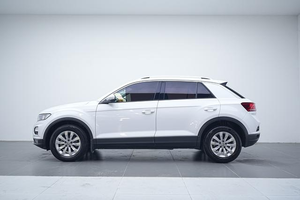 Volkswagen T-Roc 230TSI 2WD Trendline 2019 |   1.4L Turbo |   Blanco |   Auto Usado con 49,800 KM - Product Image 5