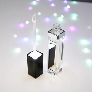 Tubo de brillo de labios vacío con luz LED y espejo - Product Image 6