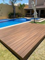 Panneaux WPC modernes 3D anti-soleil Revêtement extérieur WPC creux imperméable à l'eau Revêtement plat en WPC Panneau mural UV élégant pour