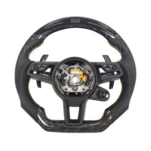 Volant en fibre de carbone forgé avec LED, accessoires de voiture personnalisés pour les modèles 991 992 958 970 971 - Product Image 1