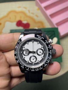 Reloj de Pulsera de Cuarzo de Lujo para Hombre con Elegante Esfera Luminiscente, Correa de Acero Inoxidable de 20 mm de Ancho, Accesorio de Moda Masculino de Alta Calidad - Product Image 2