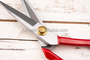 <span class=keywords><strong>Forbici</strong></span> <span class=keywords><strong>Professionali</strong></span> <span class=keywords><strong>da</strong></span> <span class=keywords><strong>Sarto</strong></span> in Acciaio al Carbonio <span class=keywords><strong>da</strong></span> 8 Pollici per Taglio Tessuti, Resistenti e Robuste - Product Image 4