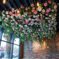 Fleurs artificielles suspendues M103 pour mariage, décoration de plafond, plante artificielle pour intérieur, fleurs suspendues à fixer au plafond, mur