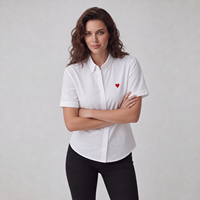 Chemise à manches courtes unisexe de couleur unie AMI, broderie délicate de mini-cœur, logo personnalisé disponible