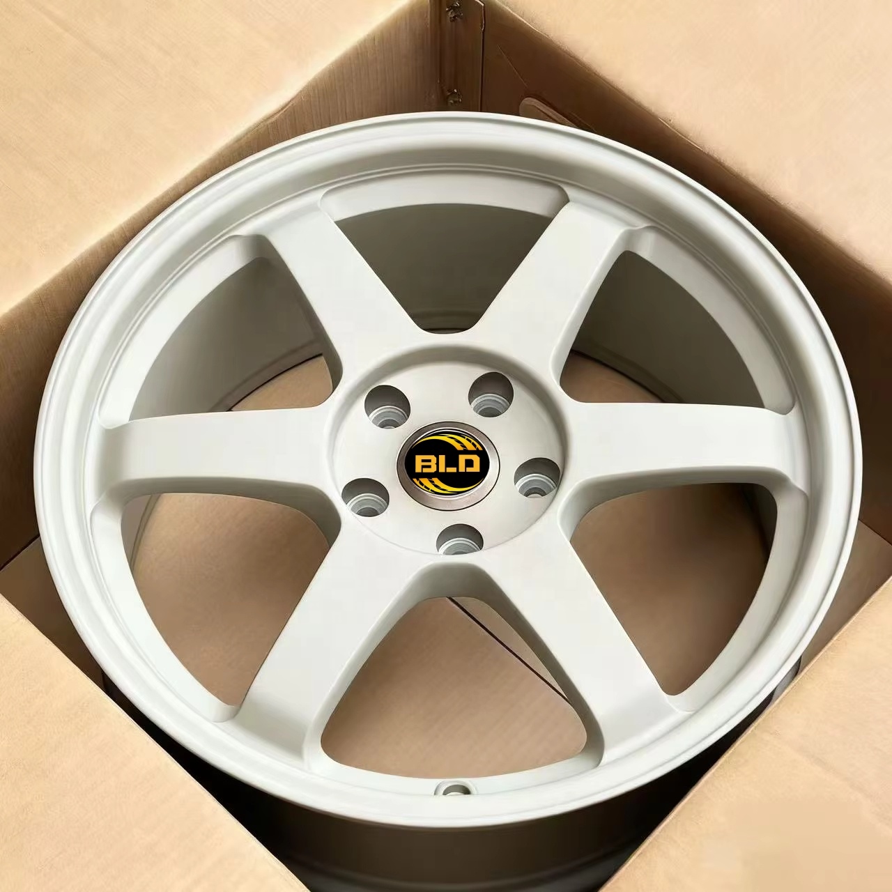 18 inch rim racing